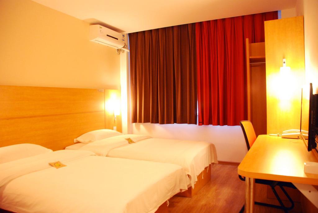 Ibis Changchun Jianshe Street Esterno foto
