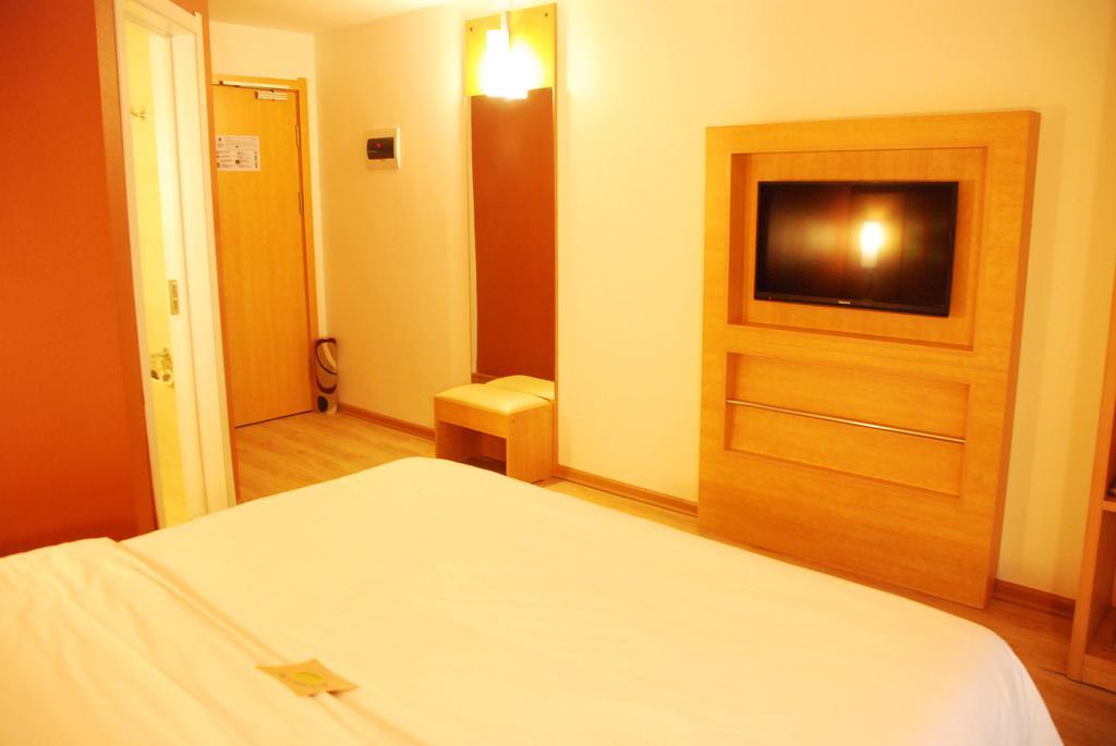 Ibis Changchun Jianshe Street Esterno foto