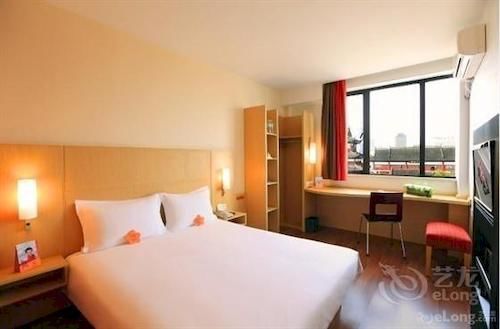 Ibis Changchun Jianshe Street Esterno foto
